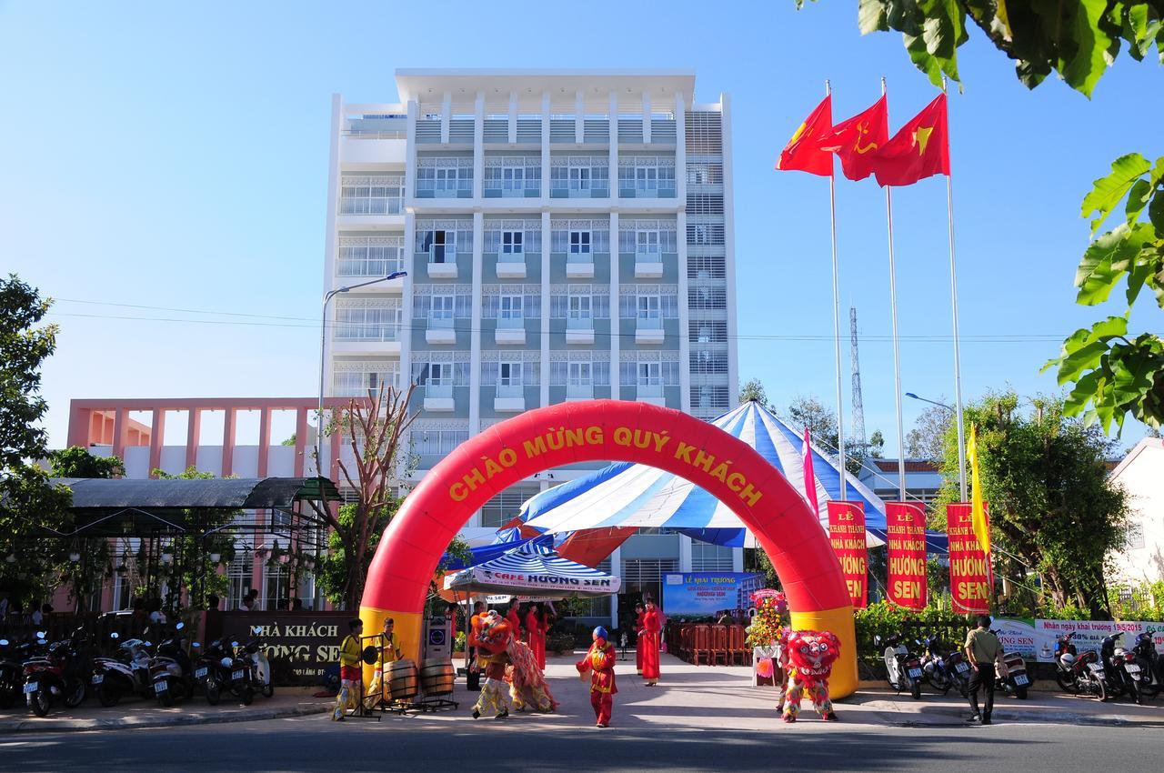 Huong Sen Hotel Cao Lãnh Exterior foto