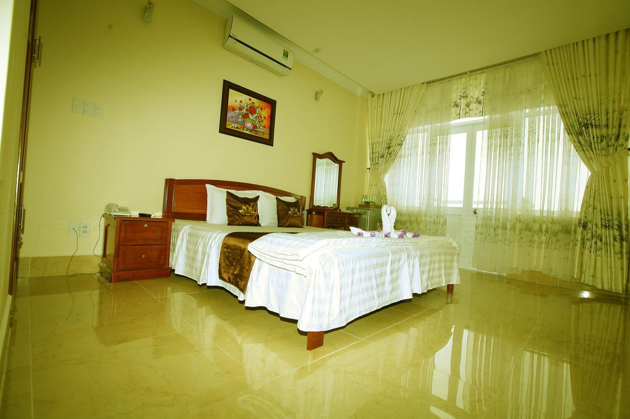 Huong Sen Hotel Cao Lãnh Exterior foto